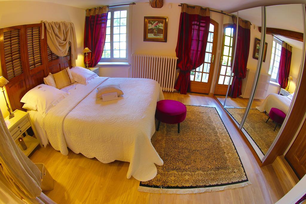 Chambres D'Hotes La Bergerie De L'Aqueduc Houx Ruang foto