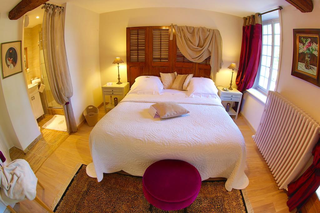 Chambres D'Hotes La Bergerie De L'Aqueduc Houx Ruang foto