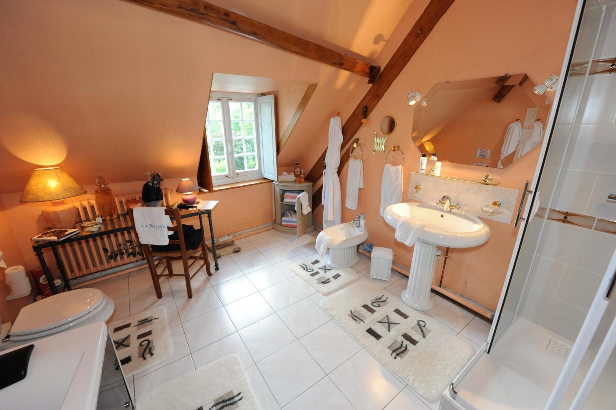 Chambres D'Hotes La Bergerie De L'Aqueduc Houx Ruang foto