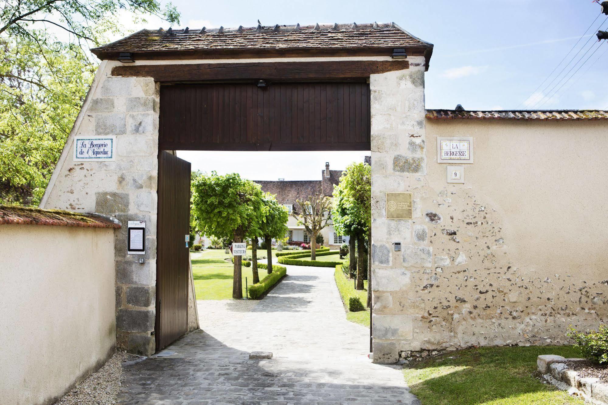 Chambres D'Hotes La Bergerie De L'Aqueduc Houx Bagian luar foto